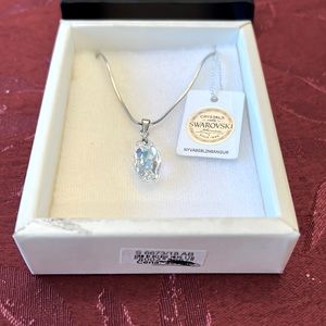 Marea Crystal, Fashion Jewellery. Silver Necklace with Swarovski Crystal Pendant